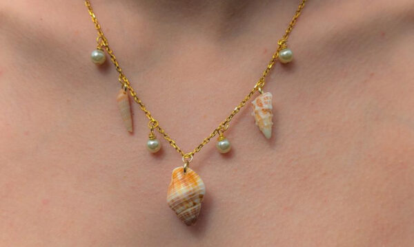 Florida and Caribbean Seashell and Pearl Necklace - Image 3